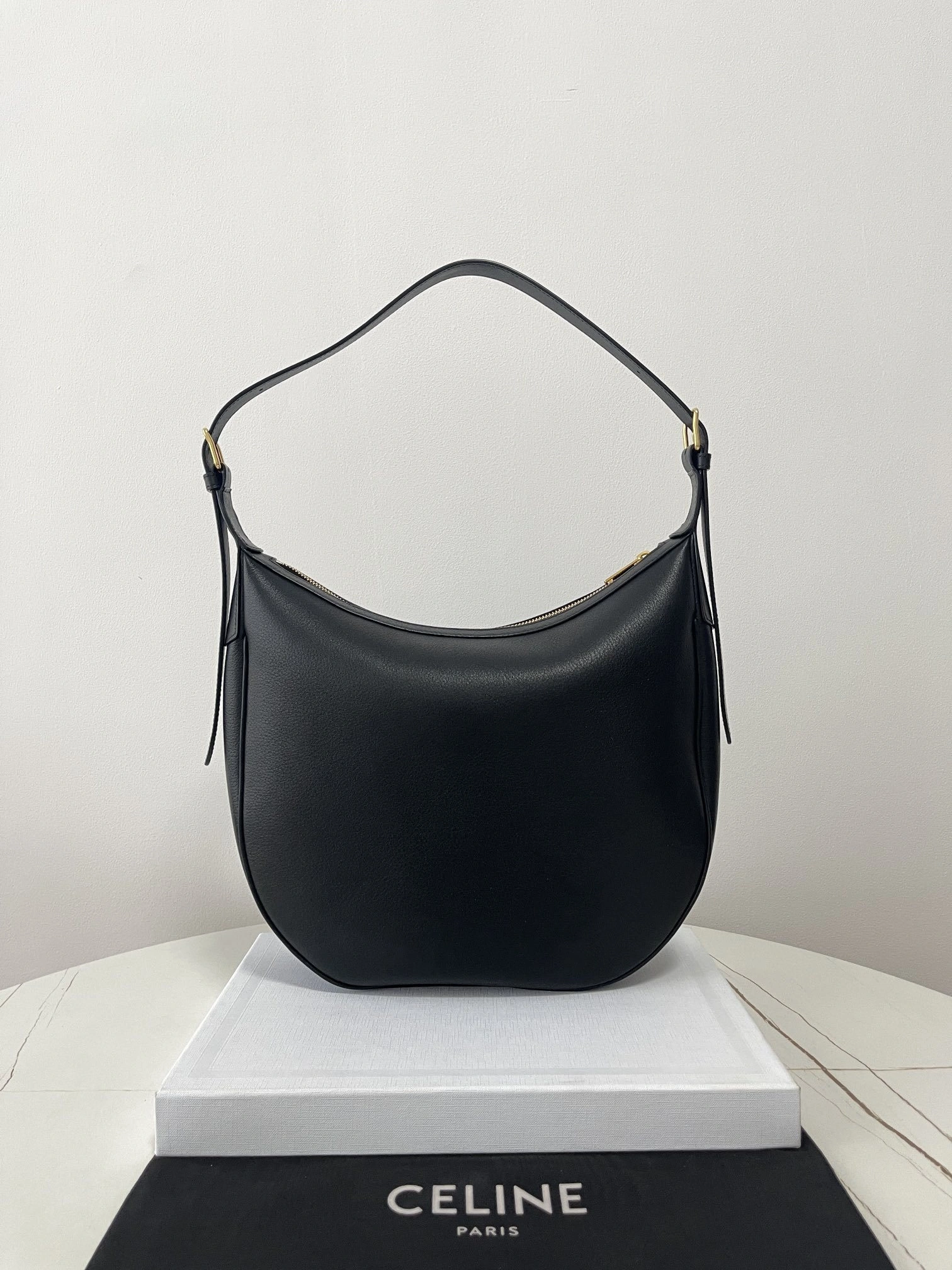 MOMO---114713FLH.38NO 114713FLH-38NO cowhide item:D-B806D1504